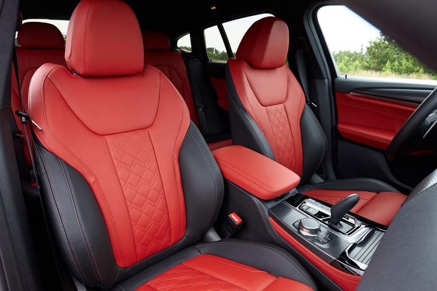 Интерьер BMW X4 M40i (G02) 2018 года  (NA) (фото 21 из 40)
